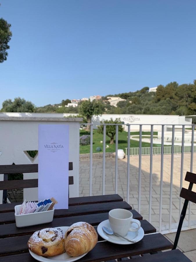 Villa Natia Mottola Eksteriør bilde